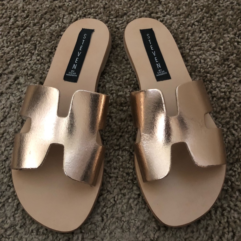 Steve Madden STEVEN Greece sandals